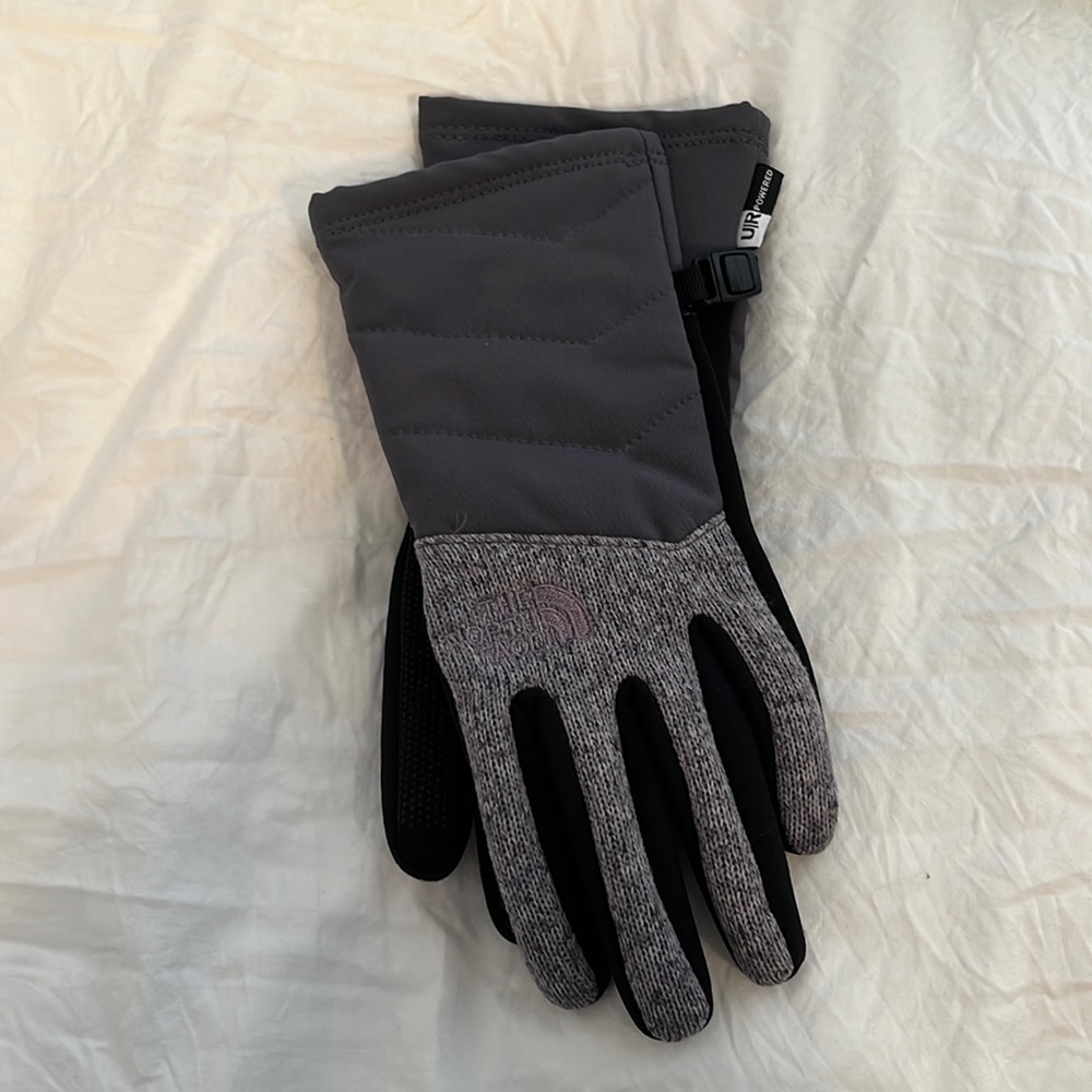 North face gloves